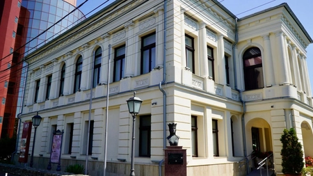 Fuego și-a expus tablourile personale la Iași. Lucrările pot fi vazute până pe 9 septembrie