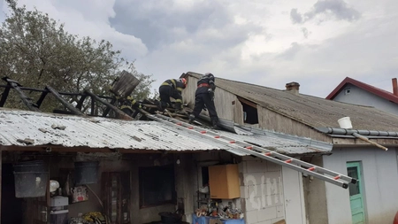 Incendiu produs la un adăpost de animale din comuna Todirești