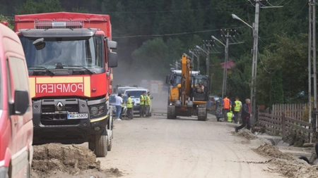 Măsuri de siguranță pentru voluntarii care intervin în zonele afectate de inundații