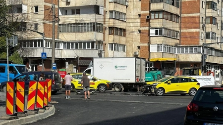 Accident rutier în Frumoasa. Două autoturisme au fost implicate