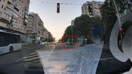 Accident rutier pe bulevardul Independenţei. Un motociclist a fost rănit - UPDATE