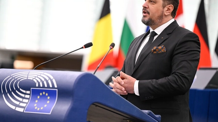 Europarlamentarul Claudiu Târziu, președinte Acțiunea Conservatoare, mesaj în prima zi a noului an școlar 2025-2026: „Sunt alături de dascălii acestei țări”