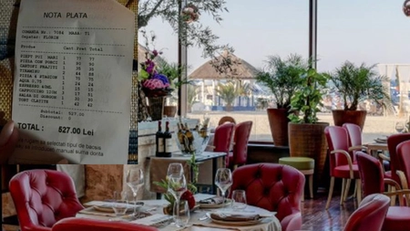Cât costă o pizza, în Mamaia, la final de sezon: Românii sunt șocați când văd nota de plată la restaurante!