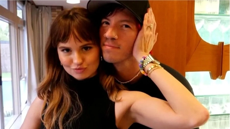 Fosta vedetă Disney este însărcinată cu primul ei copil. Debby Ryan și-a arătat burtica de gravidă