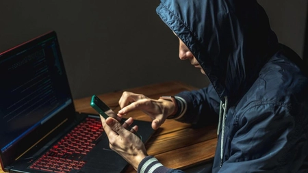 Directoratul Naţional de Securitate Cibernetică avertizează! Mesaje false trimise oamenilor