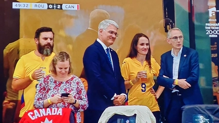 Jandarmeria intervine în cazul consumului de bauturi acoolice pe stadion. Oana Țoiu, în centrul unei controverse de imagine