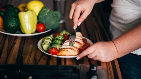O antrenoare vorbește despre un trend alimentar care trebuie evitat! Iată la ce riscuri de expui