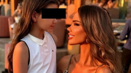 Ce a putut să-i dea Bianca Drăgușanu fiicei sale de ziua ei! Cum a reacționat micuța Sofia - GALERIE FOTO
