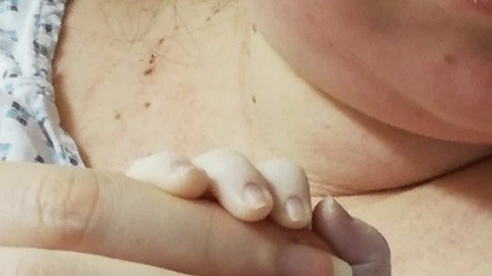 Bebeluș mort la două zile într-o clinică privată din Craiova. Părinții acuză erori medicale, anchetă penală în desfășurare