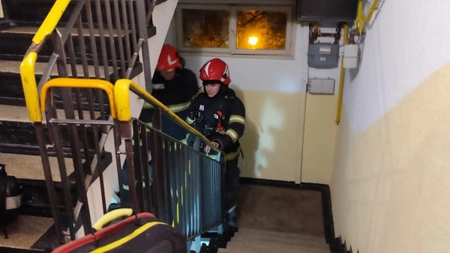 Incendiu la un apartament din municipiul Iași. Pompierii au intervenit
