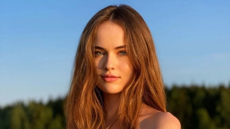 De la „cea mai frumoasă fată din lume” la tânără actriță! Kristina Pimenova, rusoaica devenită simbol al frumuseții și controverselor