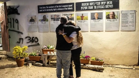 Două ani de la masacrul din 7 octombrie. Mii de lumânări aprinse pentru victime, milioane de vieți distruse în Gaza