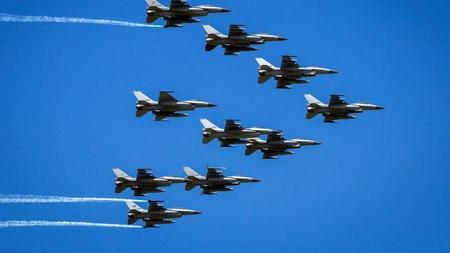 Cetățeni, nu vă speriați! Orașul Iași va fi survolat de aeronave militare. Iată motivul