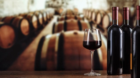 Ce se pune în vin ca să nu se acrească? Iată câteva trucuri utile și recomandări de păstrare