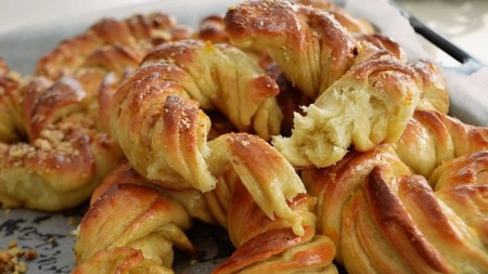 Covrigii polonezi, un deliciu în bucătărie. Rețetă și pașii pe care trebuie să îi urmezi pentru un desert delicios