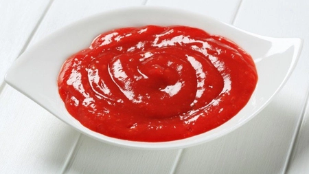 Ketchup fără zahăr – Rețetă simplă, delicioasă și sănătoasă, mai bună decât în comerț!