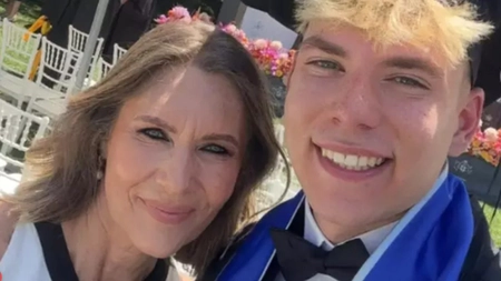 Albert, fiul Romaniței Iovan, student în Anglia. Ce facultate urmează băiatul răposatului Adrian Iovan