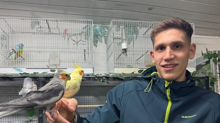 Moț, vedeta din colțul exotic al unui viitor medic veterinar