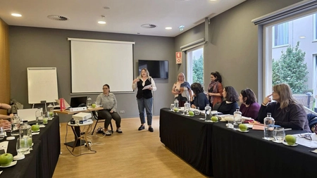 Două profesoare din Iași au participat la un proiect Erasmus+, unde au învățat despre noi metode de predare: „Joaca, umorul și creativitatea sunt fundamente ale unei învățări autentice, flexibile și durabile”