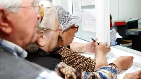 Beneficii noi pentru pensionari: tichetele CFR nefolosite pot fi convertite în bani sau vouchere