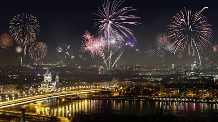Vrei să îți petreci noaptea dintre ani undeva luxos? Revelionul în Viena este alegerea potrivită