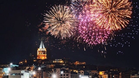 Revelionul în Istanbul, o experiență unică. Iată care sunt prețurile la care să te aștepți!