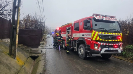 Incendiu la o casă de locuit în localitatea Mogoșești. Pompierii au intervenit - UPDATE