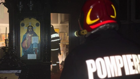 Incendiu la Biserica „Adormirea Maicii Domnului” din Dorohoi!