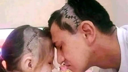 Fotografia care a cucerit România: Ce i-a determinat pe tată și fiică să se pozeze în acest mod