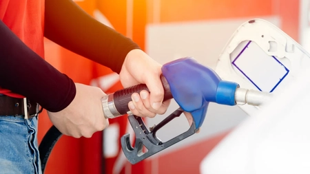 Motorina s-a scumpit din nou! La ce preț a ajuns