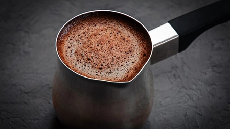 Câte linguri de cafea se pun la ibric? Iată secretele unei băuturi perfecte