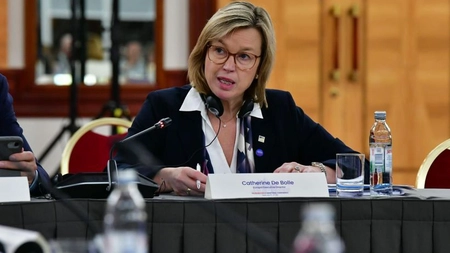 Avertisment Europol: Copiii, recrutaţi prin jocuri video pentru acte de violenţă în numele mafiei sau în războiul hibrid