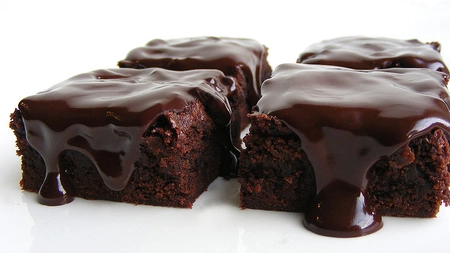 Cum să faci o glazură delicioasă pentru negresa de post. Iată care sunt pașii de preparare!