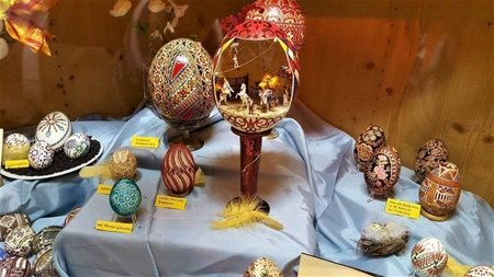 De ce merită văzut Muzeul Oului Vama – Bucovina? Este un obiectiv turistic unic, cu cea mai mare colecție din lume