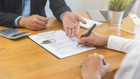 Reguli pentru românii care scot la vânzare un apartament! Trebuie să plătească obligatoriu! 