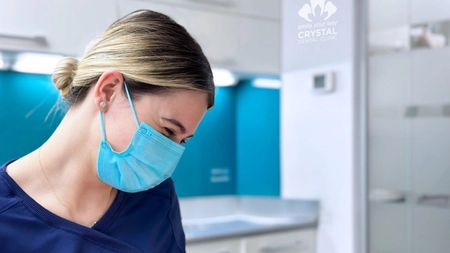 Cine deține clinica stomatologică unde a murit fetița de doi. Părinții au lansat acuzații grave