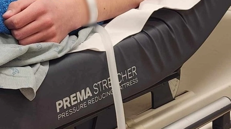 Un adolescent a fost operat de 3 ori din cauza vapatului! Plămânii lui au fost complet distruși