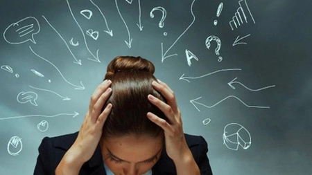 Greșeala pe care o faci în fiecare dimineață, fără să știi! Preoții avertizează: atrage ghinion și năpastă în casă!