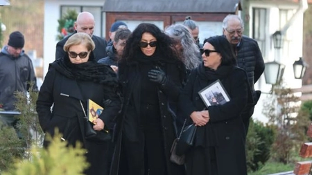 Marele absent de la înmormântarea mamei Mihaelei Rădulescu: Puțini se așteptau ca el să lipsească!