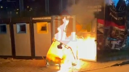 Incendiu la un tomberon de gunoi, în municipiul Iași