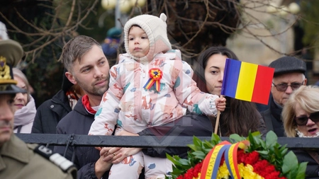 Au început manifestările de 1 decembrie 2025, la Iași. Oamenii s-au adunat în Piața Palatului Culturii - LIVE VIDEO