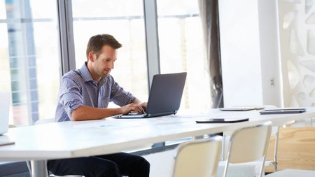 Comisariatul Județean pentru Protecția Consumatorilor și Direcția Sanitar Veterinară și pentru Siguranța Alimentelor Iași asigură permanența de sărbători. Pot fi depuse reclamații la numerele de telefon: 0232/278.233 sau 0232-267.502, 0232-267.501