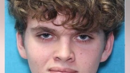 Tânăr de 19 ani, condamnat la 65 de ani. Iată ce faptă a săvârșit