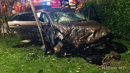 VIDEO: Accident șocant în Oradea! Mașina a trecut peste sensul giratoriu și două autoturisme