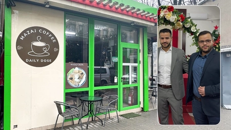 Frații Ahmed și Karim, studenți străini, au deschis o cafenea în centrul Iașului. Cele mai vândute sunt <em class='ep-highlight'>clătitele</em> și milkshake-urile. Ahmed AbuJarad: „E foarte bine în România”