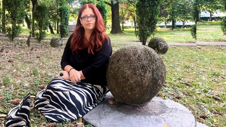 La Galeria Absida din Iași s-a deschis expoziția „Semn. Simbol. Semnificație”, semnată de Anca Pașa-Deaconu. Lucrările sunt inspirate de opera sculptorului Constantin Brâncuși