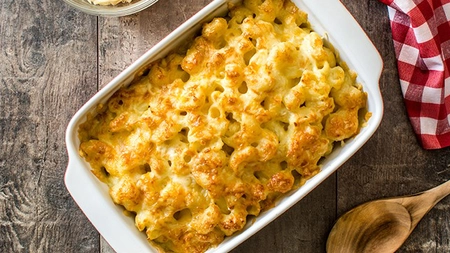 Cum se fac macaroanele cu brânză sărată? Află rețeta tradițională din copilărie