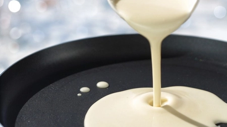 Cum se face aluatul de clătite? Află rețeta pentru un preparat pufos și gustos