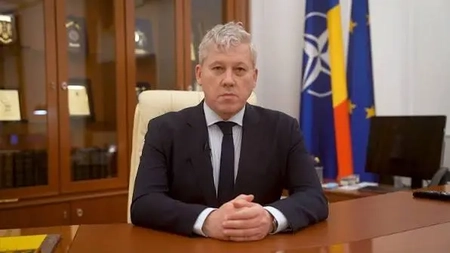 Groparul codurilor și cioclul guvernelor