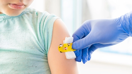 Vaccinuri obligatorii pentru copii. Iată ce trebuie să știi dacă ești părinte